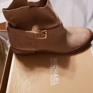 Michael kors boot